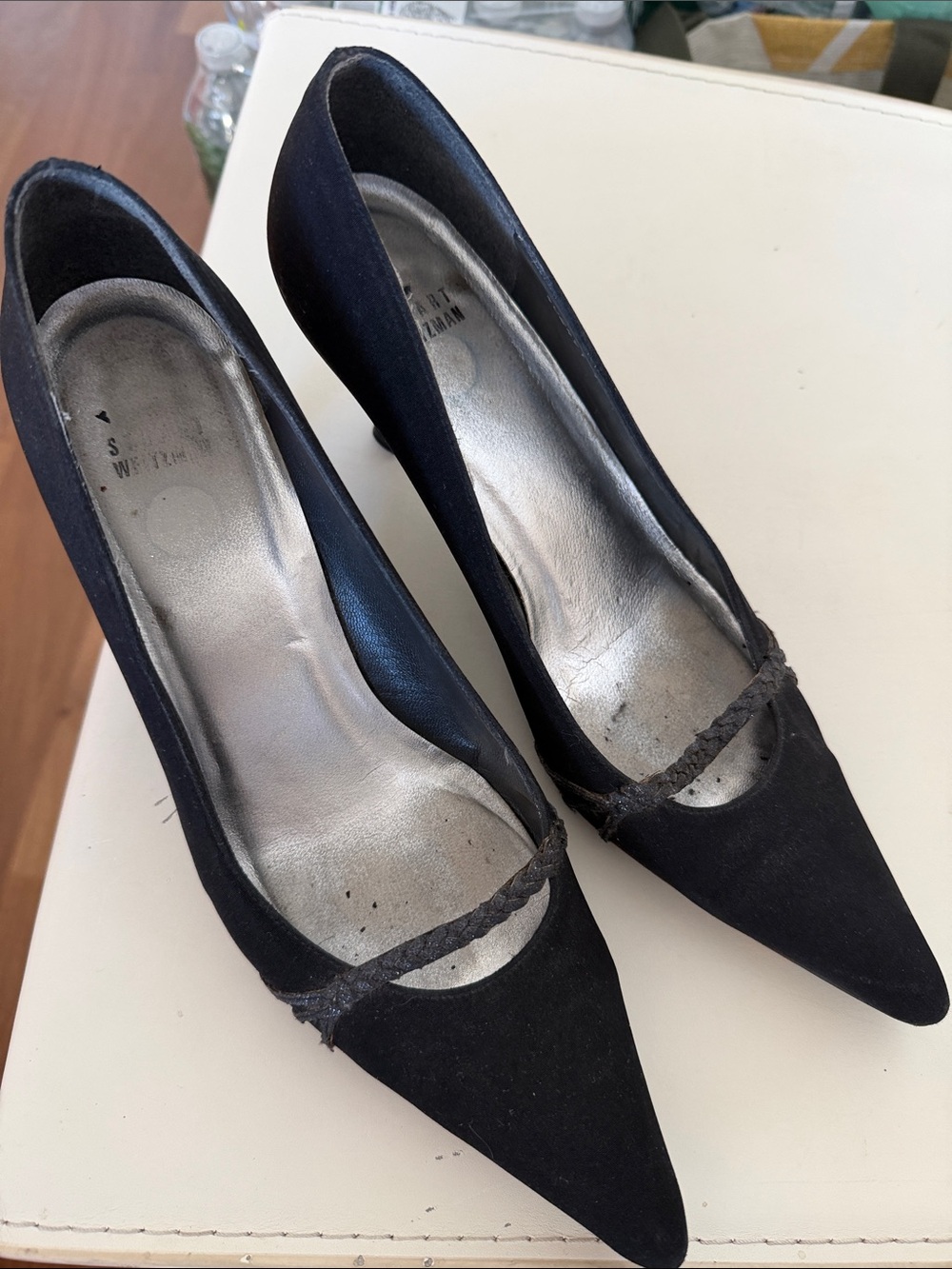 Stuart Weitzman Black Pointed-Toe Pumps with Braided Accent